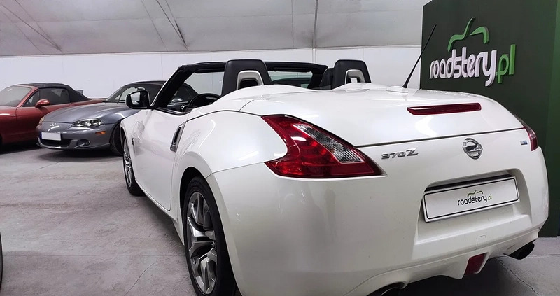 Nissan 370 Z cena 84900 przebieg: 73300, rok produkcji 2010 z Drezdenko małe 781